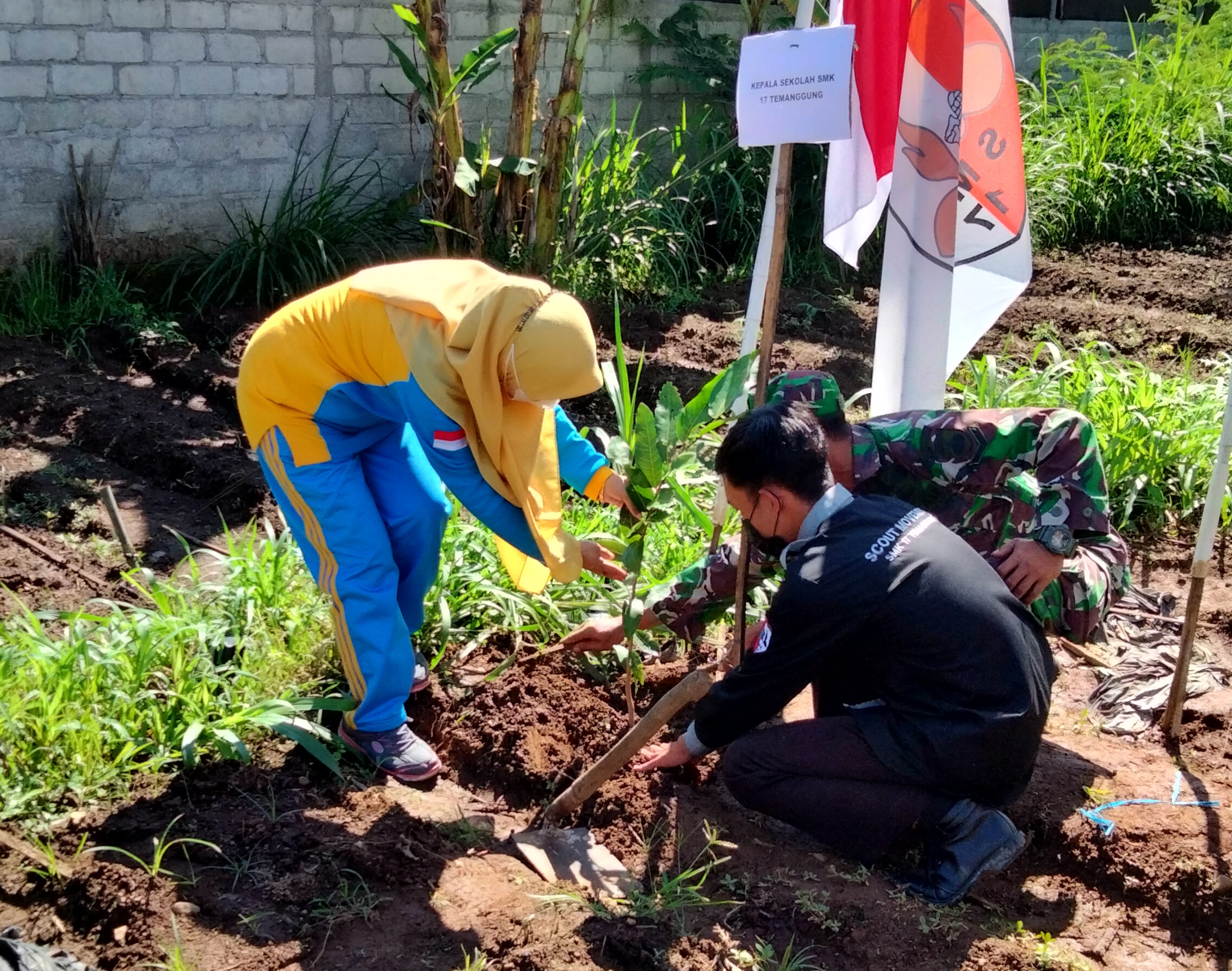 Penanaman Pohon di Desa Malangsari Bulu Temanggung 13 November 2021